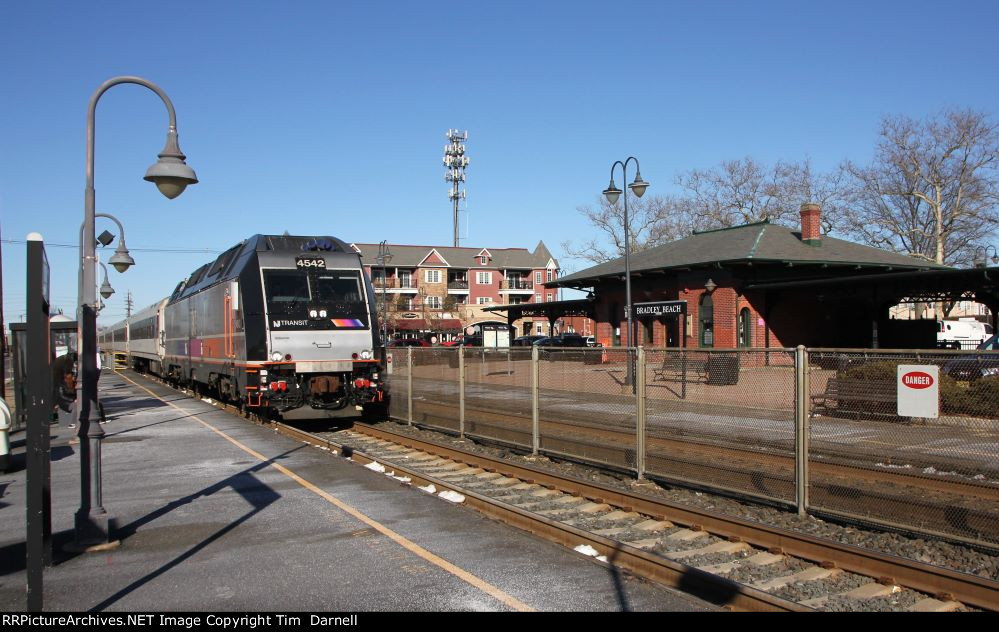 NJT 4542